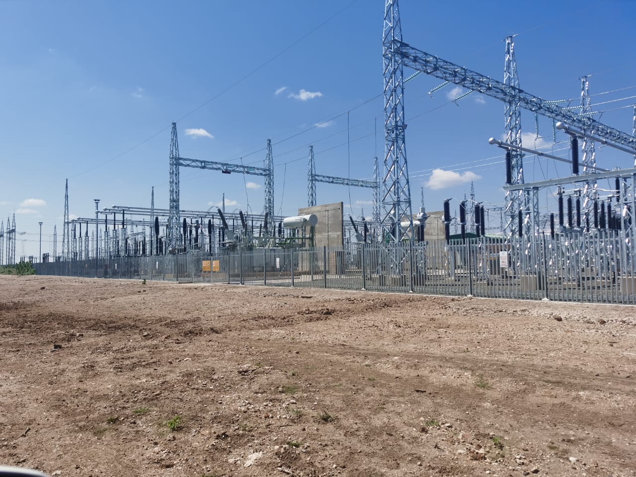 220kV (Left) and 132kV (Right) View from the West